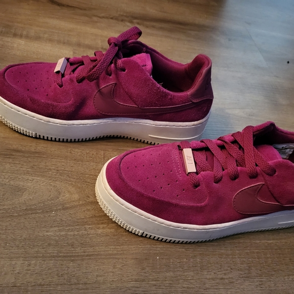 Nike Air Force 1 - Picture 2 of 6